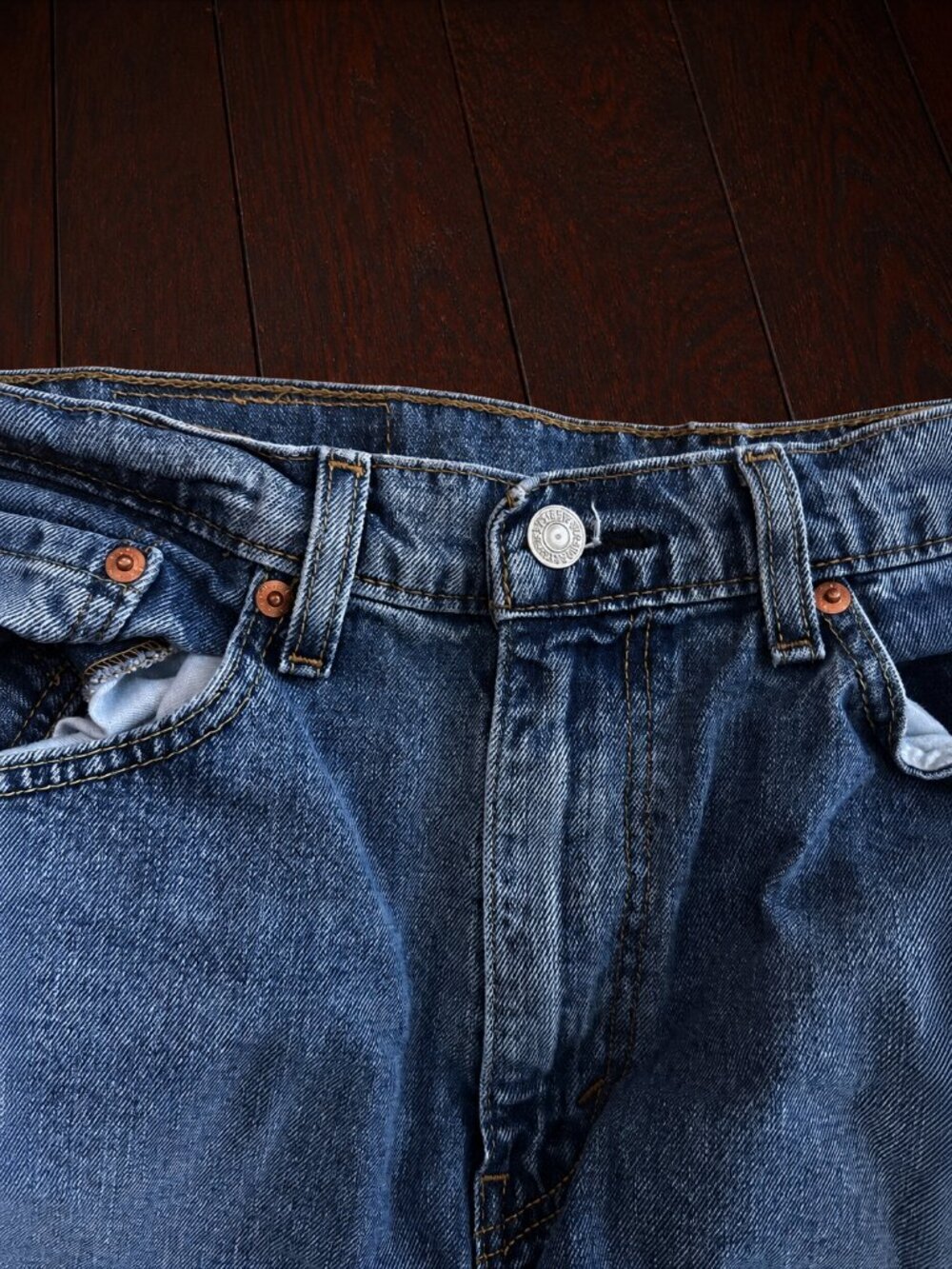 Levi's 505 Men's Blue Straight Leg Jeans 34x34 Medium Wash Classic Denim Pants - Picture 4 of 4
